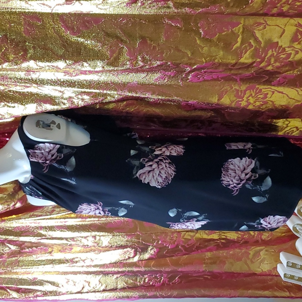 Business in front part in back dress! - Picture 3 of 12